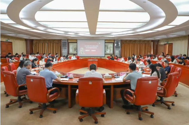 高新區(qū)黨政辦召開黨支部黨員（擴(kuò)大）會(huì)議